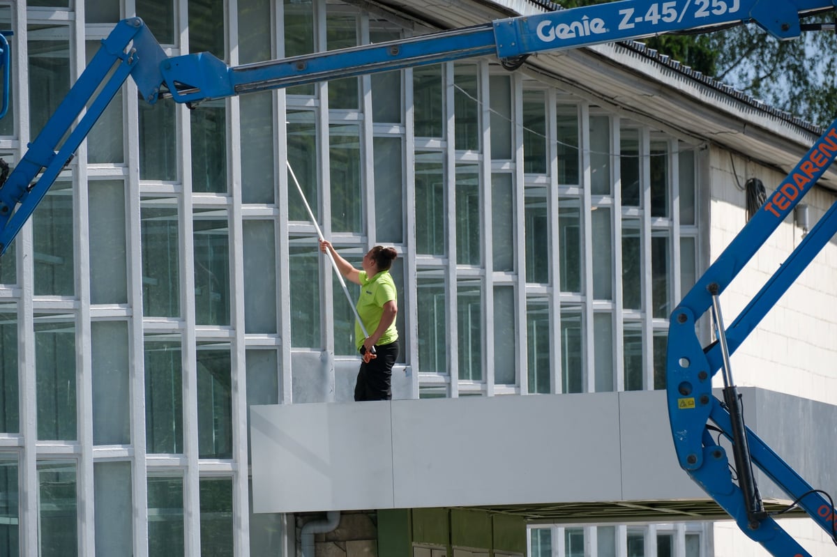 Professional window cleaning Aberdeen — Aberdeen Direct Service
